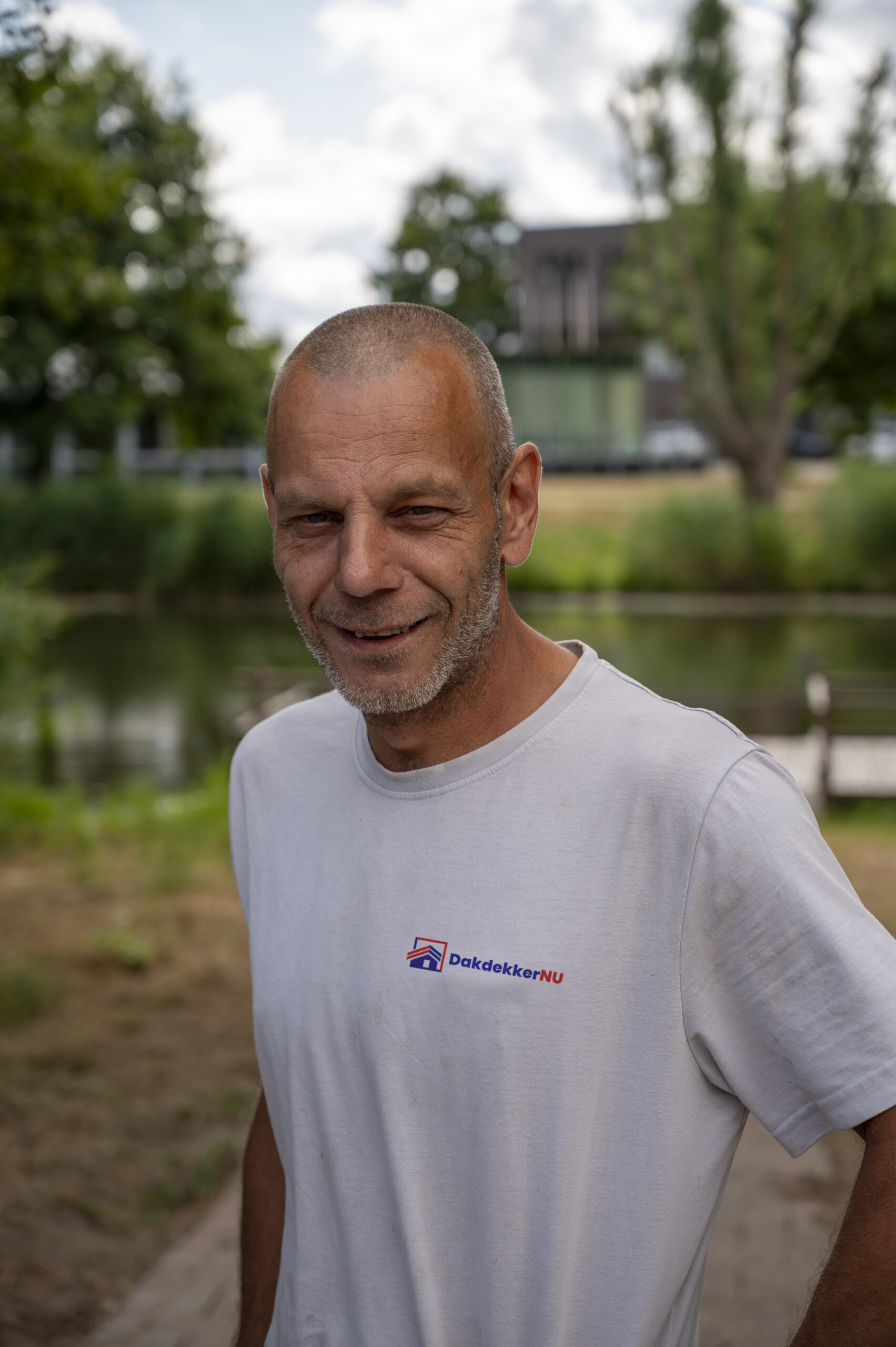 Spoed Dakdekker Oss